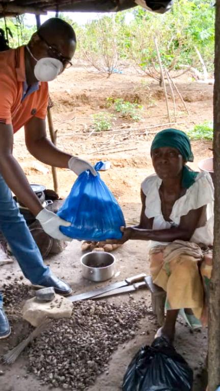 Compras solidarias y distribución de alimentos: una iniciativa global de Sant'Egidio para luchar contra la pobreza y el hambre
