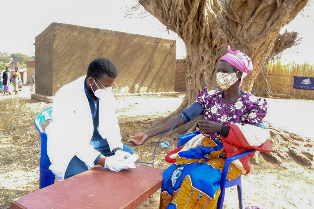 Prevenire, curare, nutrire, accompagnare: così Sant'Egidio ha cura degli anziani in Malawi al tempo del coronavirus