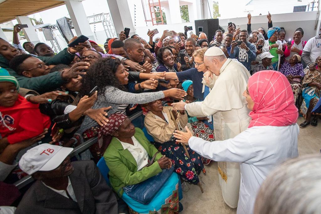 Mozambik, Paus Fransiskus di pusat DREAM Sant'Egidio: “Di sini, perumpamaan tentang Orang Samaria yang Baik Hati menjadi nyata”