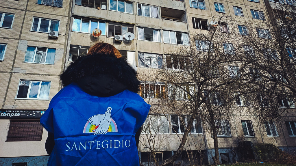 Dopo l'attacco missilistico su Leopoli del 15 febbraio, Sant'Egidio accorre a portare aiuto a chi è rimasto senza casa