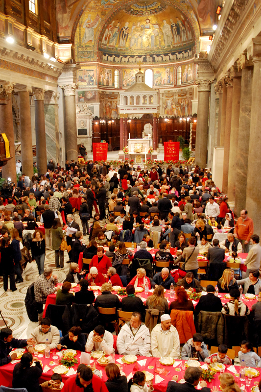 Natale 2012 con la Comunità di Sant'Egidio - Il pranzo a Santa Maria in Trastevere (Roma)