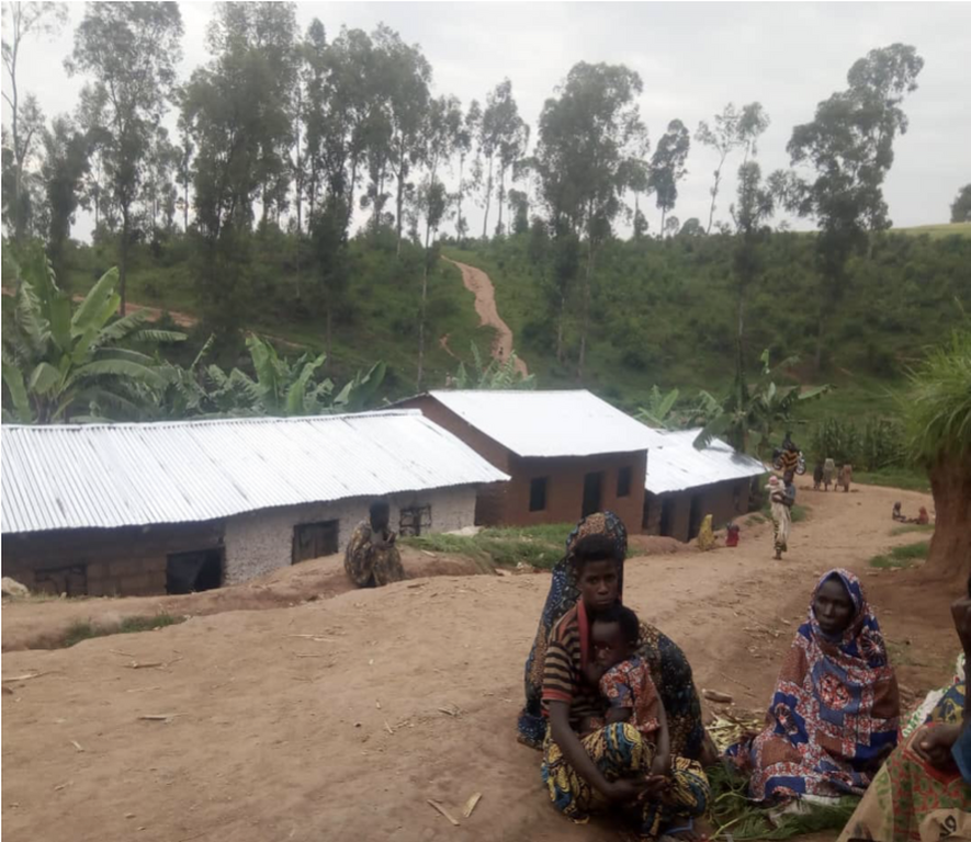 Sant'Egidio in Burundi close to the Batwa people: School of Peace, housing protection and job placement to help the poorest of the poor
